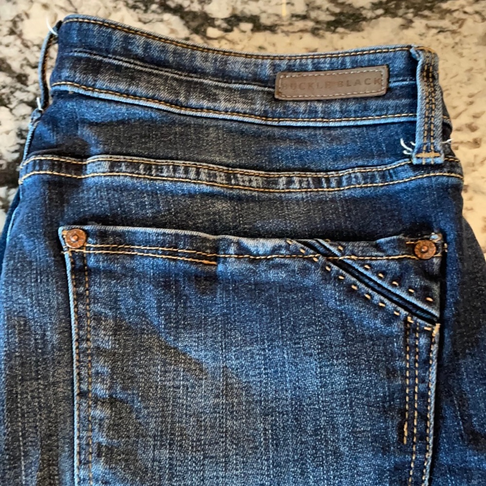 Buckle black cropped jeans